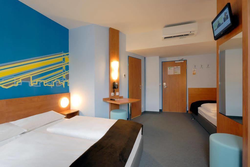 B&B Hotel Duesseldorf-Mitte מראה חיצוני תמונה